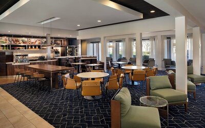 Courtyard by Marriott Bakersfield