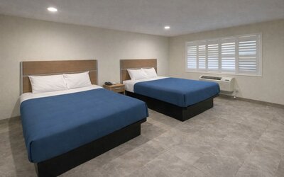 Super 8 by Wyndham Bakersfield CA Near Airport