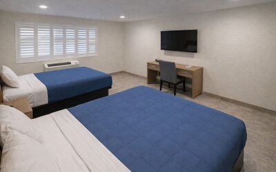 Super 8 by Wyndham Bakersfield CA Near Airport