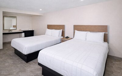 Super 8 by Wyndham Bakersfield CA Near Airport
