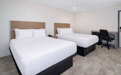 Super 8 by Wyndham Bakersfield CA Near Airport