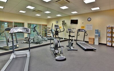 Holiday Inn & Suites Bakersfield by IHG