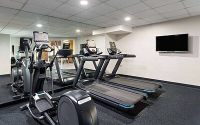 La Quinta Inn & Suites by Wyndham Bakersfield North