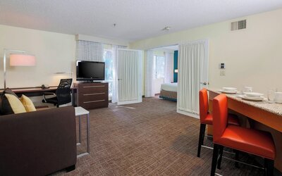 Residence Inn by Marriott Bakersfield