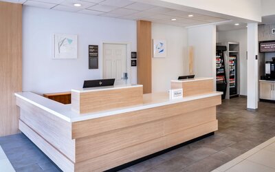 Hilton Garden Inn Bakersfield