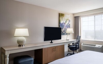 Hilton Garden Inn Bakersfield