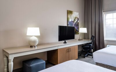 Hilton Garden Inn Bakersfield
