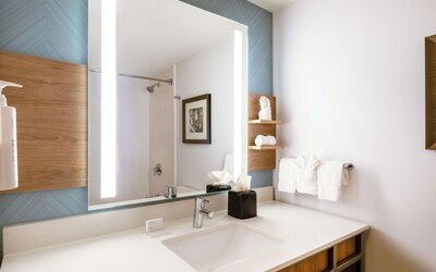 Hilton Garden Inn Bakersfield