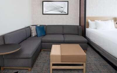 Hyatt Place Bakersfield