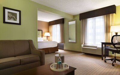 Days Inn by Wyndham Baltimore Inner Harbor