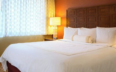 Baltimore Marriott Inner Harbor at Camden Yards