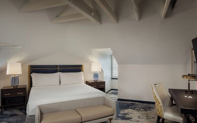 The William Fell Baltimore, Tapestry Collection by Hilton