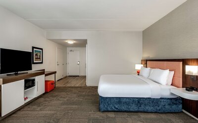 Hampton Inn Baltimore Bayview Campus