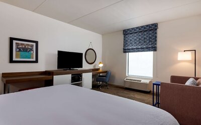 Hampton Inn Baltimore Bayview Campus