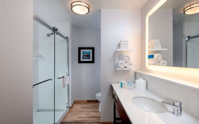 Hampton Inn Baltimore Bayview Campus