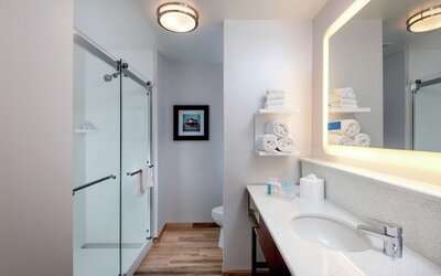 Hampton Inn Baltimore Bayview Campus