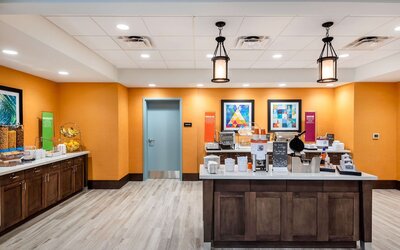 Hampton Inn Baltimore Bayview Campus
