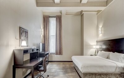 Studio Suite, 1 King Bed, Non Smoking, Kitchen (Kitchen)