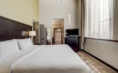 Studio Suite, 2 Queen Beds, Kitchen