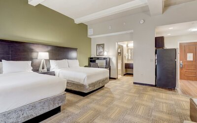Studio Suite, 2 Queen Beds, Kitchen, City View