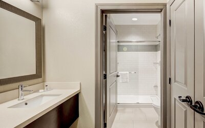 Staybridge Suites Baltimore - Inner Harbor by IHG