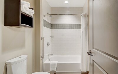 Staybridge Suites Baltimore - Inner Harbor by IHG