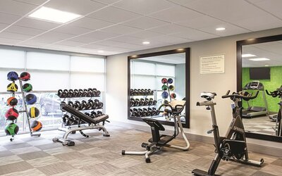 La Quinta Inn & Suites by Wyndham Baltimore N / White Marsh