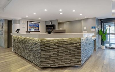 Clarion Hotel & Suites BWI Airport North
