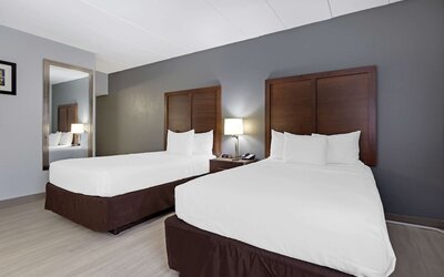 Clarion Hotel & Suites BWI Airport North