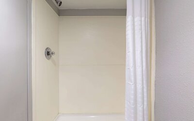 Clarion Hotel & Suites BWI Airport North