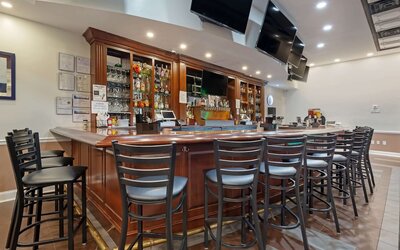 Clarion Hotel & Suites BWI Airport North