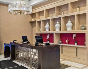 Sonesta Hotel Baltimore Inner Harbor