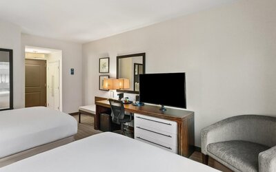 Sonesta Hotel Baltimore Inner Harbor