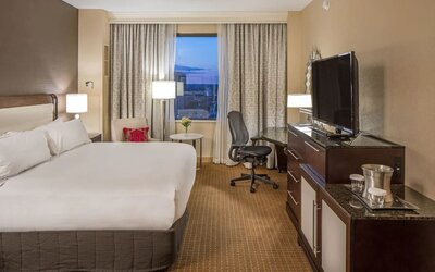 Day use room with work desk at Hilton Minneapolis.