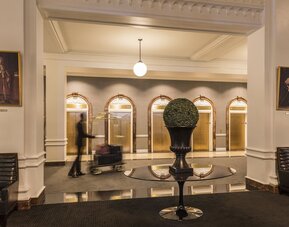 Lord Baltimore Hotel