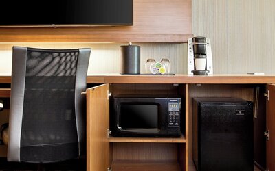 Courtyard by Marriott Baltimore Downtown/McHenry Row
