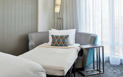 Courtyard by Marriott Baltimore Downtown/McHenry Row