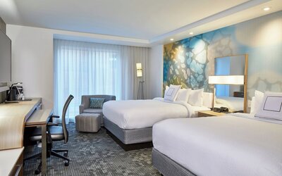 Courtyard by Marriott Baltimore Downtown/McHenry Row