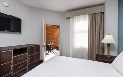 Inn at the Colonnade Baltimore - a DoubleTree by Hilton
