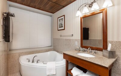 Inn at the Colonnade Baltimore - a DoubleTree by Hilton