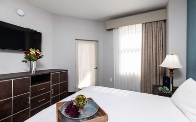 Inn at the Colonnade Baltimore - a DoubleTree by Hilton