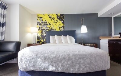 Comfort Inn & Suites Baltimore Inner Harbor