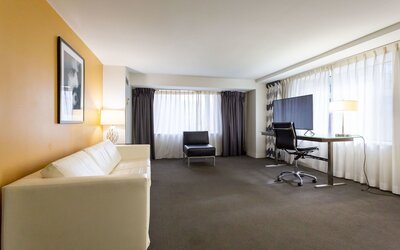 Comfort Inn & Suites Baltimore Inner Harbor