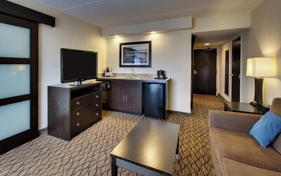 Holiday Inn Express Baltimore-BWI Airport West by IHG