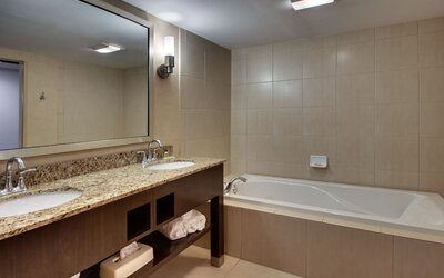Holiday Inn Express Baltimore-BWI Airport West by IHG