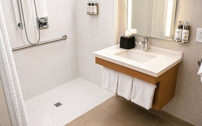 Garner Hotel Glen Burnie BWI Airport Area by IHG