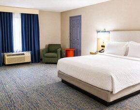 Garner Hotel Glen Burnie BWI Airport Area by IHG