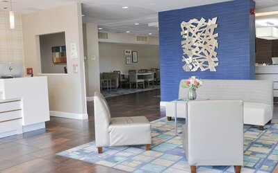 Garner Hotel Glen Burnie BWI Airport Area by IHG