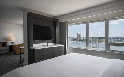 Renaissance Baltimore Harborplace Hotel
