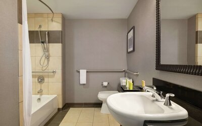 Hilton Baltimore BWI Airport